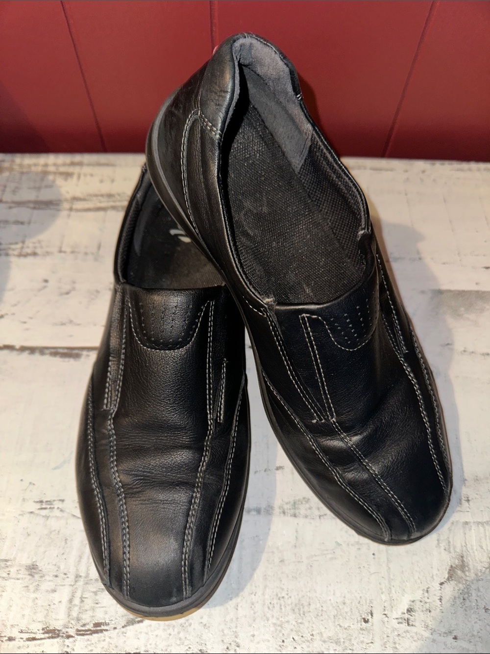 Ecco Shade Leather Loafers.